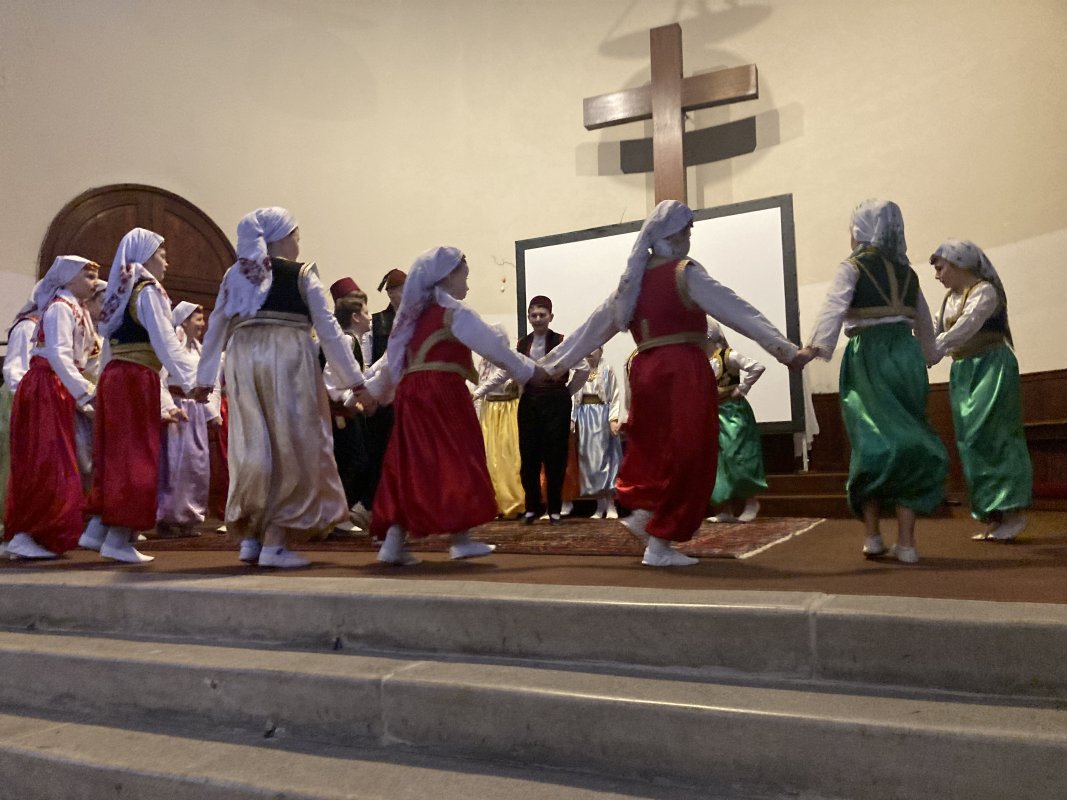 Traditionelle Tänze aus Behar Traditionelle Tänze aus Behar